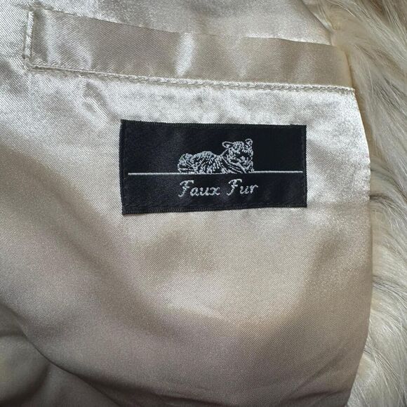 Rachel Zoe Women’s Faux Fur Vest Ivory Cream Sleeveless hook closure Size L - Picture 8 of 8